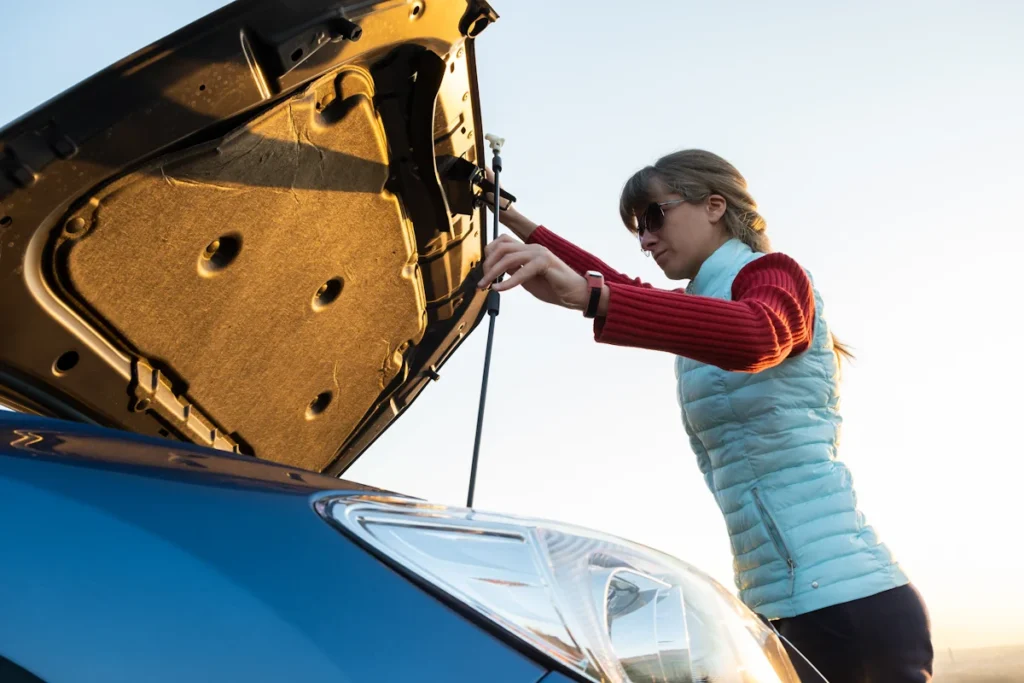 Voici comment faire si ton capot est bloqué sur ta Ford Focus