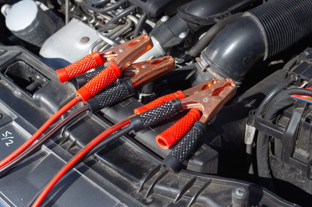 Demarrage voiture avec cables de batterie